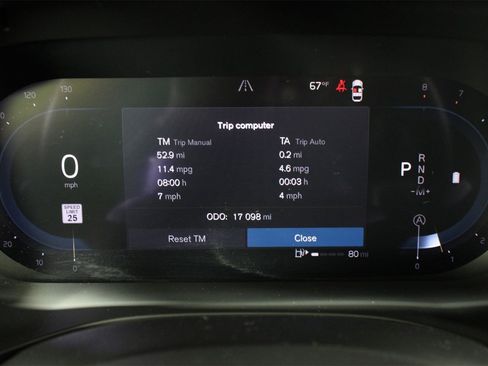 Certified 2023 Volvo XC60 B5 Ultimate image 12