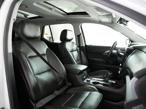 Used 2018 Chevrolet Traverse Premier AWD/4WD image 61