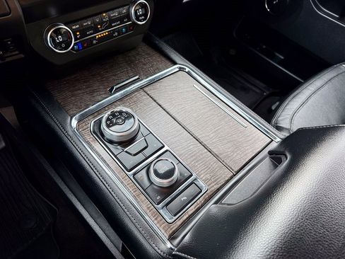 Certified 2019 Ford Expedition Max Limited image 25