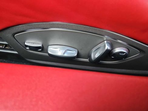 Used 2014 Porsche 911 Carrera 4S image 18