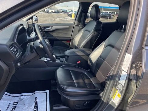Used 2023 Ford Escape Platinum image 15