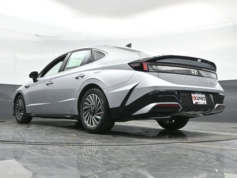 New 2025 Hyundai Sonata Limited image 54