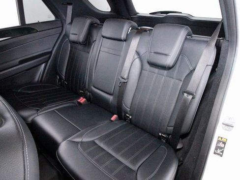 Used 2018 Mercedes-Benz GLE 350 4MATIC image 27