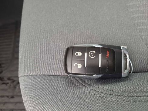 Used 2020 RAM 3500 Big Horn w/ Level 1 Equipment Group image 28