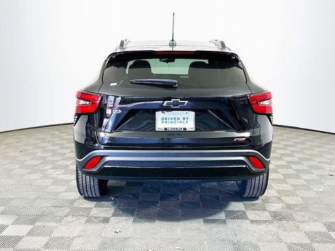 Used 2024 Chevrolet Trax RS w/ Driver Confidence Package image 7