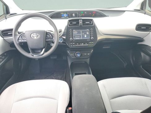 Used 2022 Toyota Prius LE FWD image 11
