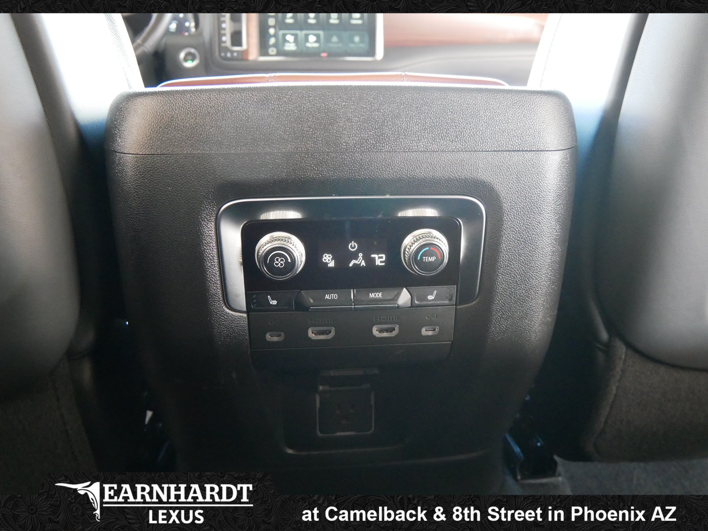 Used 2023 GMC Yukon Denali Ultimate AWD/4WD image 26