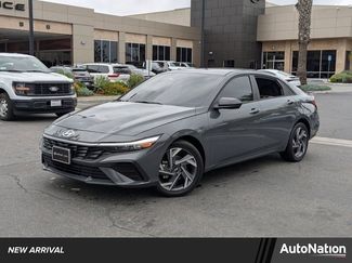 Used 2025 Hyundai Elantra Sport video 1