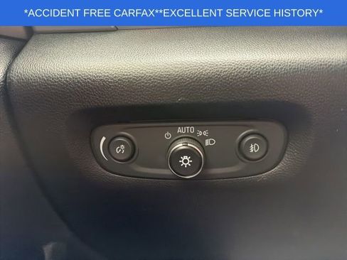 Used 2020 Chevrolet Traverse LT w/ LT Premium Package image 36