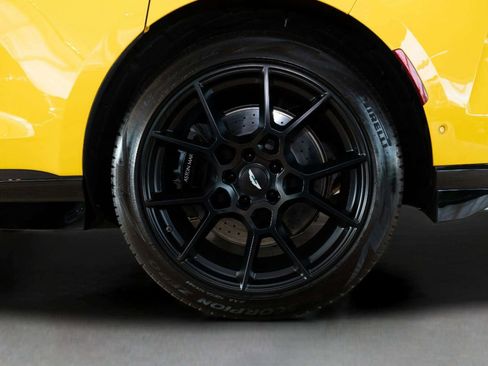 Used 2023 Aston Martin DBX 707 image 9