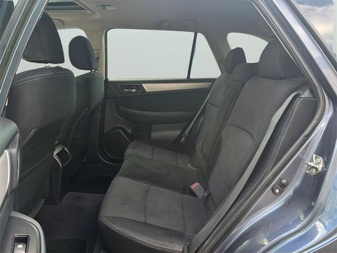 Used 2016 Subaru Outback 2.5i Premium AWD/4WD image 16