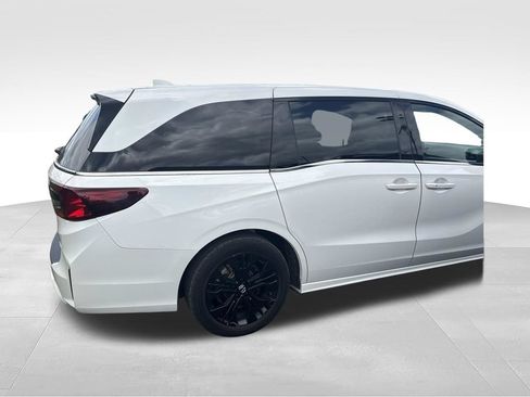 Used 2025 Honda Odyssey Sport-L image 2