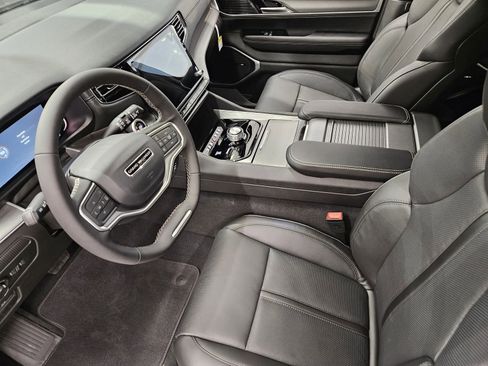 New 2026 Jeep Grand Wagoneer 4WD w/ Premium Group I image 14