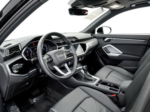 Used 2022 Audi Q3 2.0T Premium Plus AWD/4WD image 4