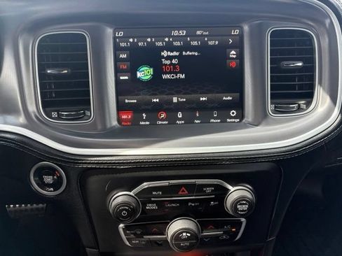 Used 2019 Dodge Charger Scat Pack w/ Dynamics Package RWD image 10