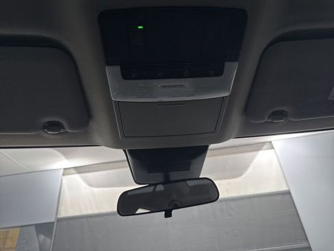 Used 2025 Nissan Sentra SV FWD image 24