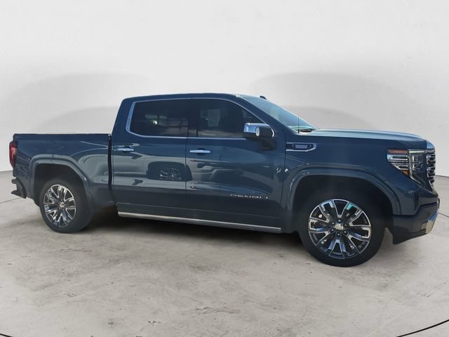 Used 2024 GMC Sierra 1500 Denali w/ Denali Reserve Package AWD/4WD image 4