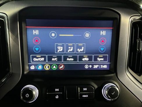 Used 2021 GMC Sierra 1500 SLT w/ Technology Package image 39