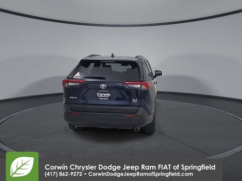 Used 2025 Toyota RAV4 XLE AWD/4WD image 13