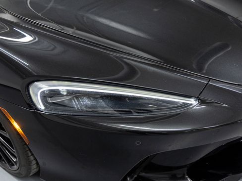 Used 2020 McLaren GT image 13