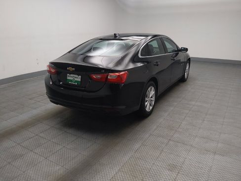 Used 2025 Chevrolet Malibu LT FWD image 9