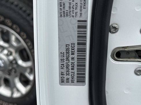 Used 2024 RAM 2500 Laramie image 30