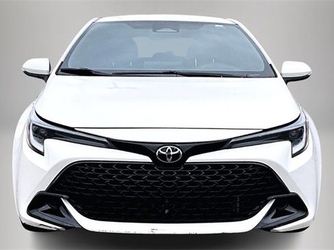 Used 2024 Toyota Corolla SE image 3
