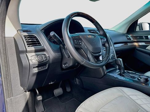 Used 2016 Ford Explorer Platinum AWD/4WD image 9