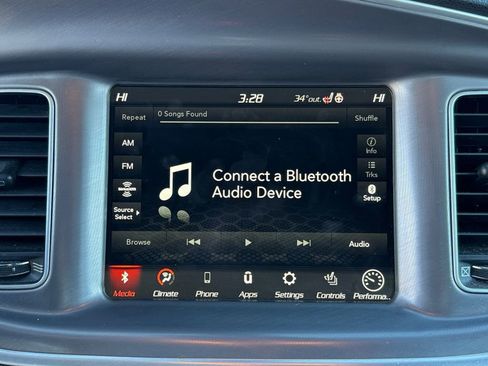 Used 2022 Dodge Charger Scat Pack w/ Driver Convenience Group image 18