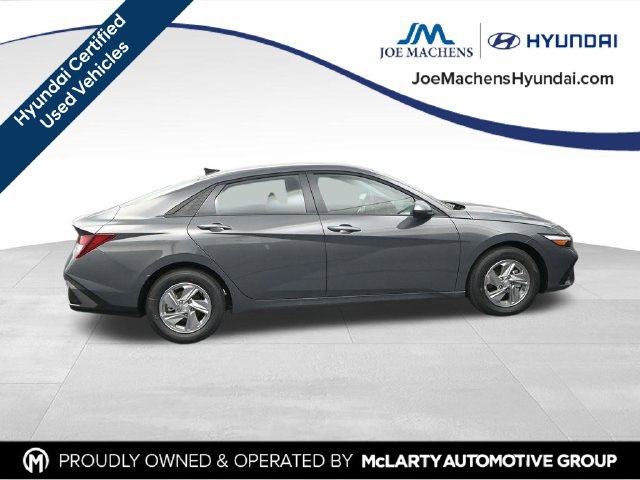 Used 2026 Hyundai Elantra SE FWD image 10