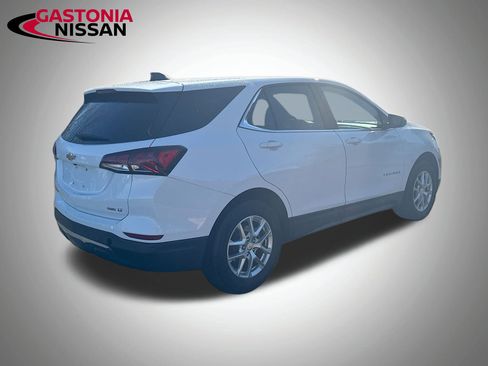 Used 2024 Chevrolet Equinox LT image 9