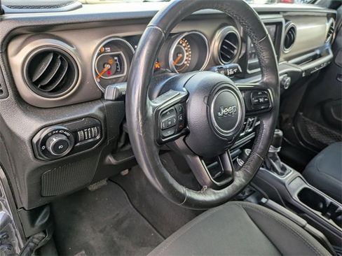 Used 2018 Jeep Wrangler Unlimited Sport S image 16