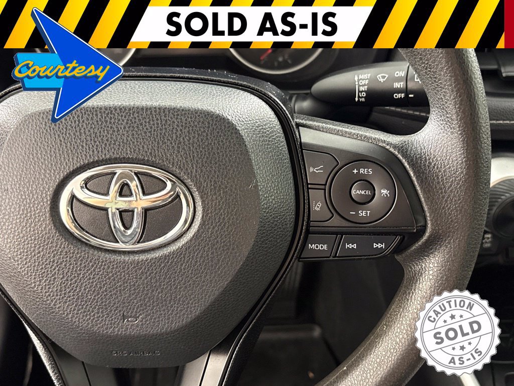 Used 2021 Toyota RAV4 LE w/ Carpet Mat Package (TMS) FWD image 28
