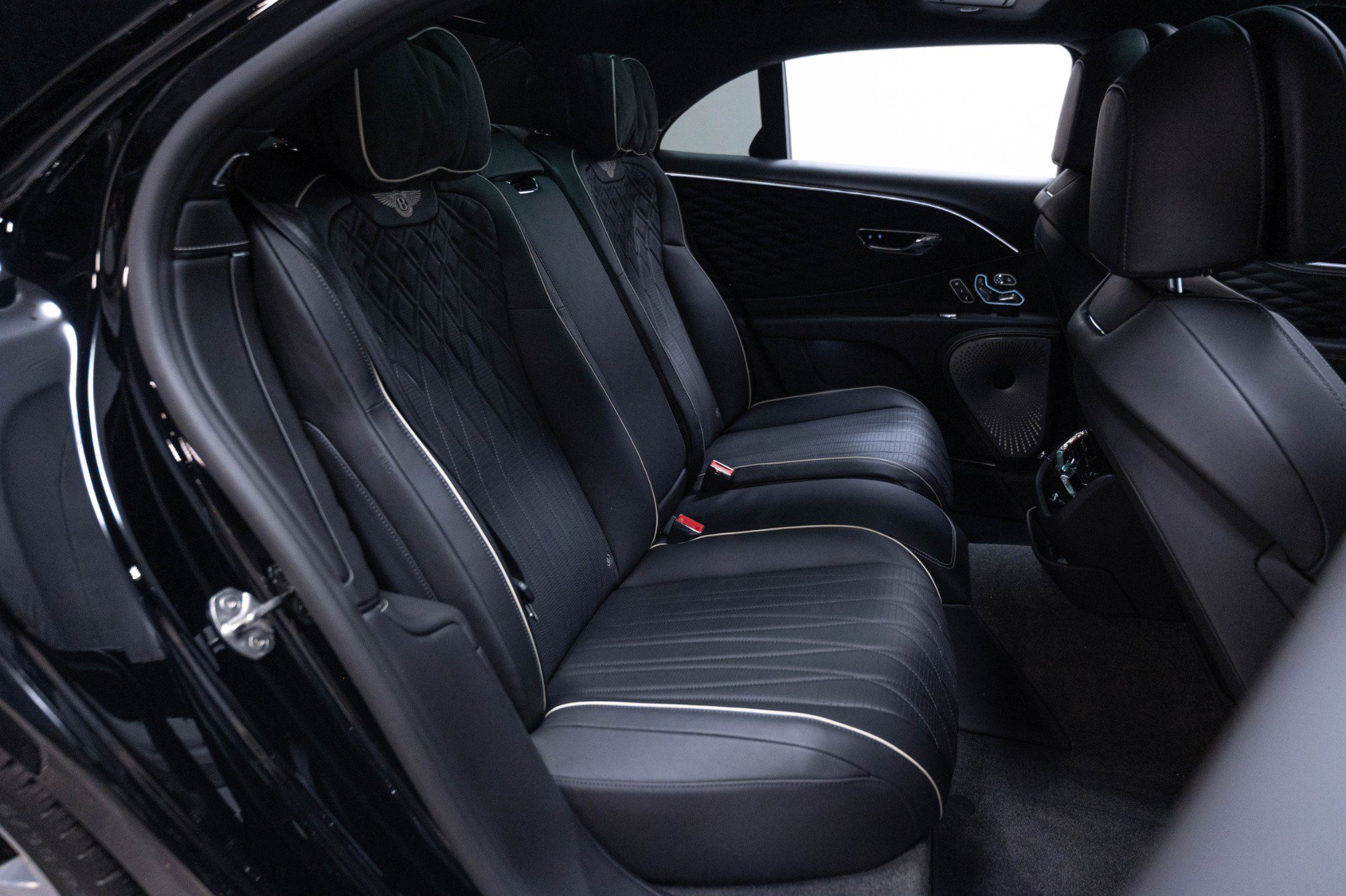 Used 2020 Bentley Flying Spur W12 AWD/4WD image 58