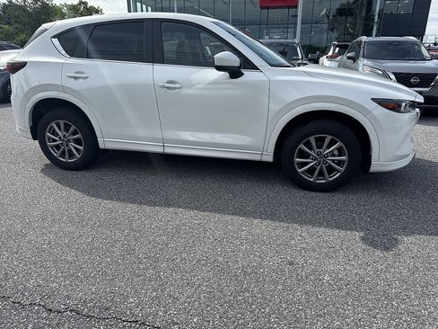 Used 2024 MAZDA CX-5 AWD 2.5 S w/ Preferred Package image 2