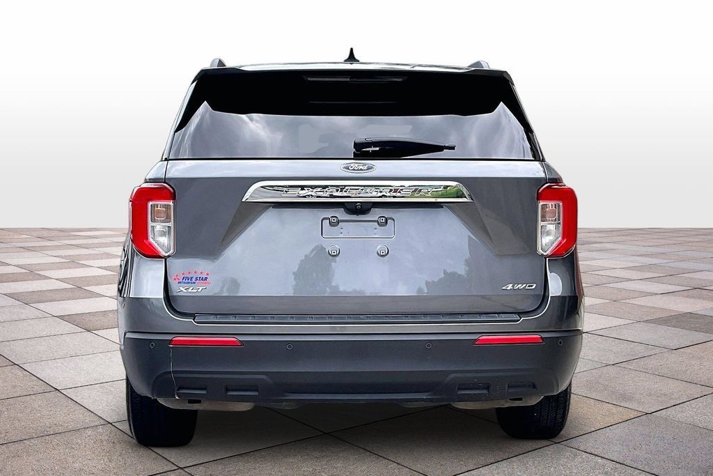 Used 2021 Ford Explorer XLT AWD/4WD image 4