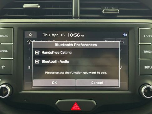 Used 2025 Kia Soul LX w/ LX Technology Package image 22