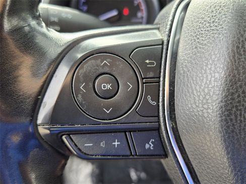 Used 2019 Toyota Camry SE image 24