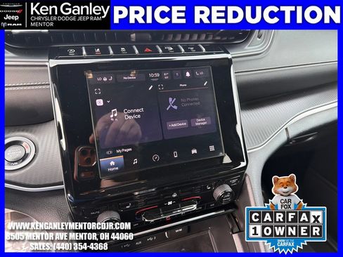 Certified 2025 Jeep Grand Cherokee Altitude AWD/4WD image 18