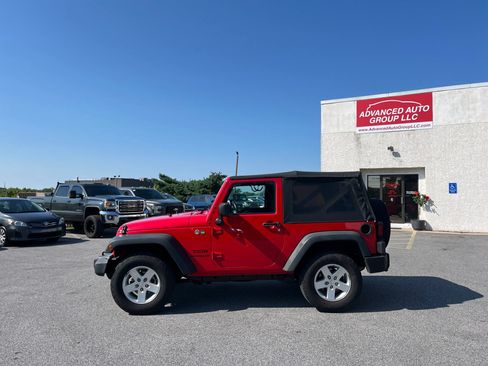 Used 2016 Jeep Wrangler Sport w/ Quick Order Package 24S AWD/4WD image 19