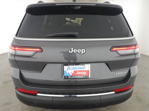 New 2025 Jeep Grand Cherokee L Limited w/ Luxury Tech Group II image 4