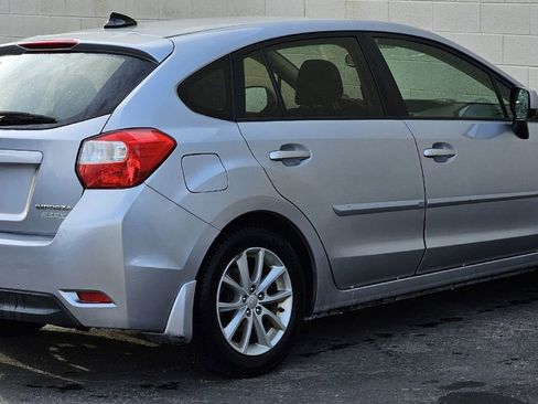 Used 2012 Subaru Impreza 2.0i Premium w/ All-Weather Pkg AWD/4WD image 5