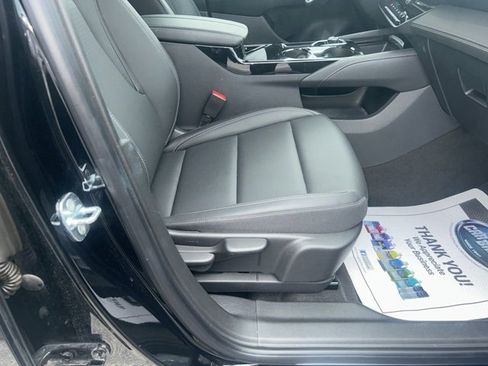 Used 2025 Buick Envision Preferred image 28