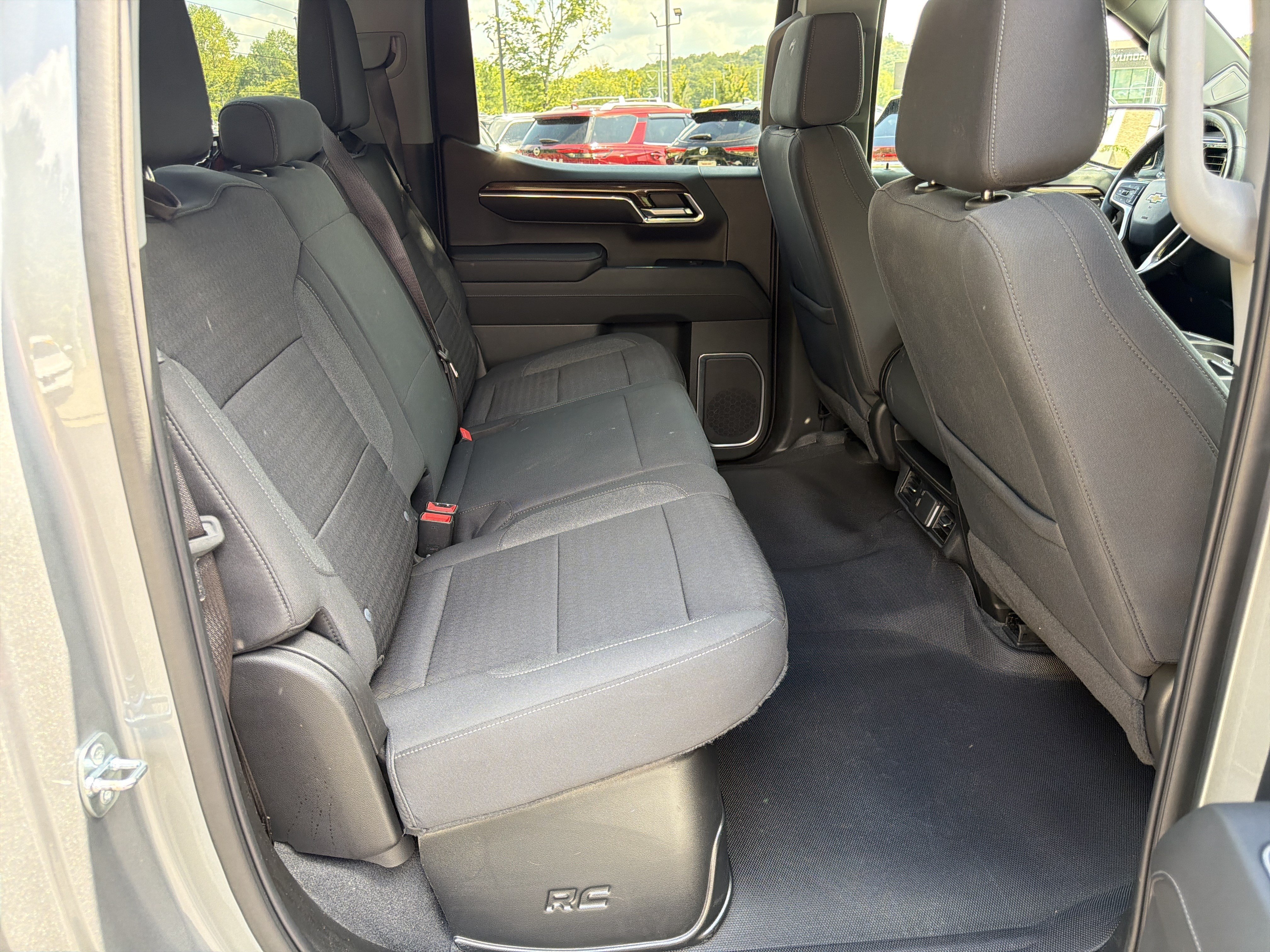 Used 2023 Chevrolet Silverado 1500 LT w/ LPO, Dark Essentials Package AWD/4WD image 15