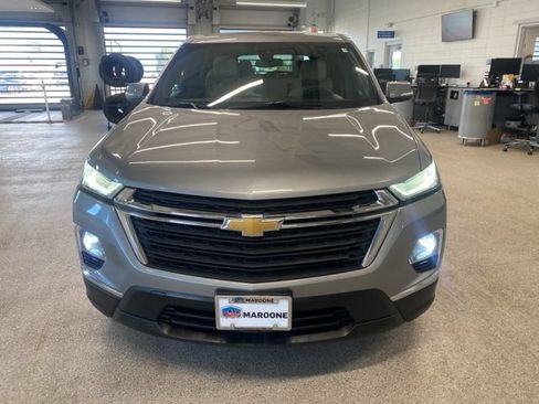 Used 2023 Chevrolet Traverse LS FWD image 2