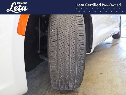 Used 2023 Chrysler Pacifica Touring-L FWD image 22
