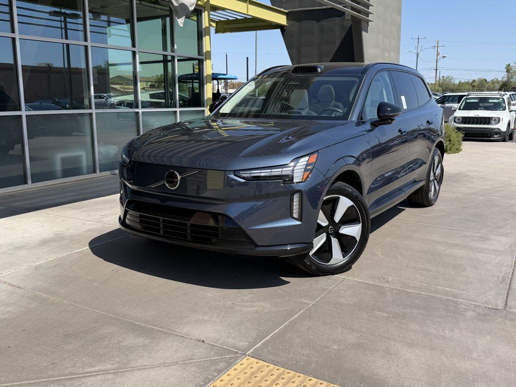 Used 2025 Volvo EX90 Plus AWD/4WD image 2