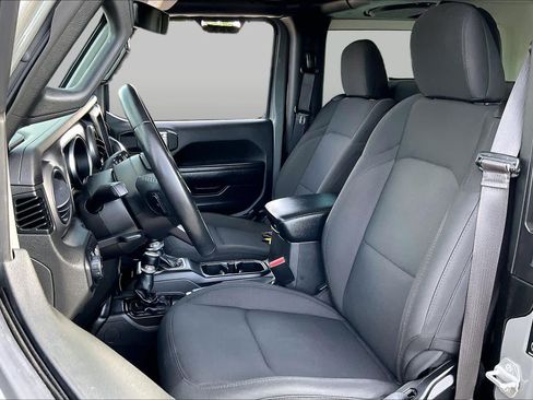 Used 2022 Jeep Wrangler Sport AWD/4WD image 7