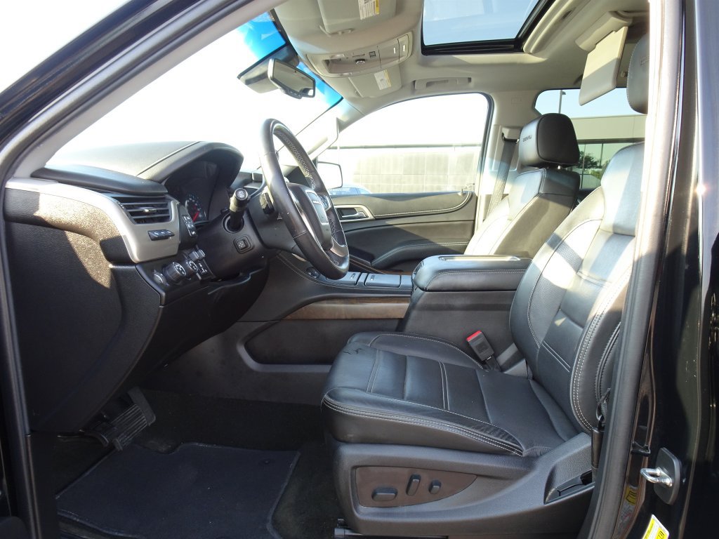 Used 2018 GMC Yukon Denali AWD/4WD image 9