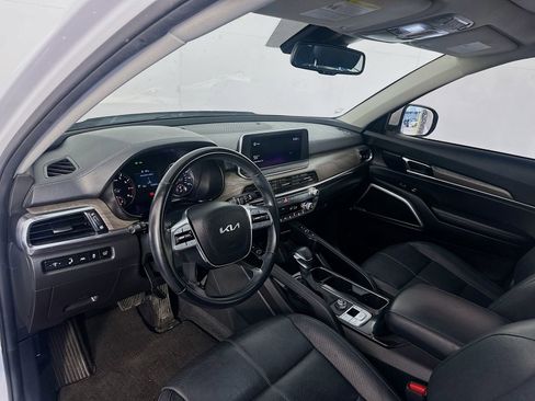 Used 2022 Kia Telluride EX FWD image 9